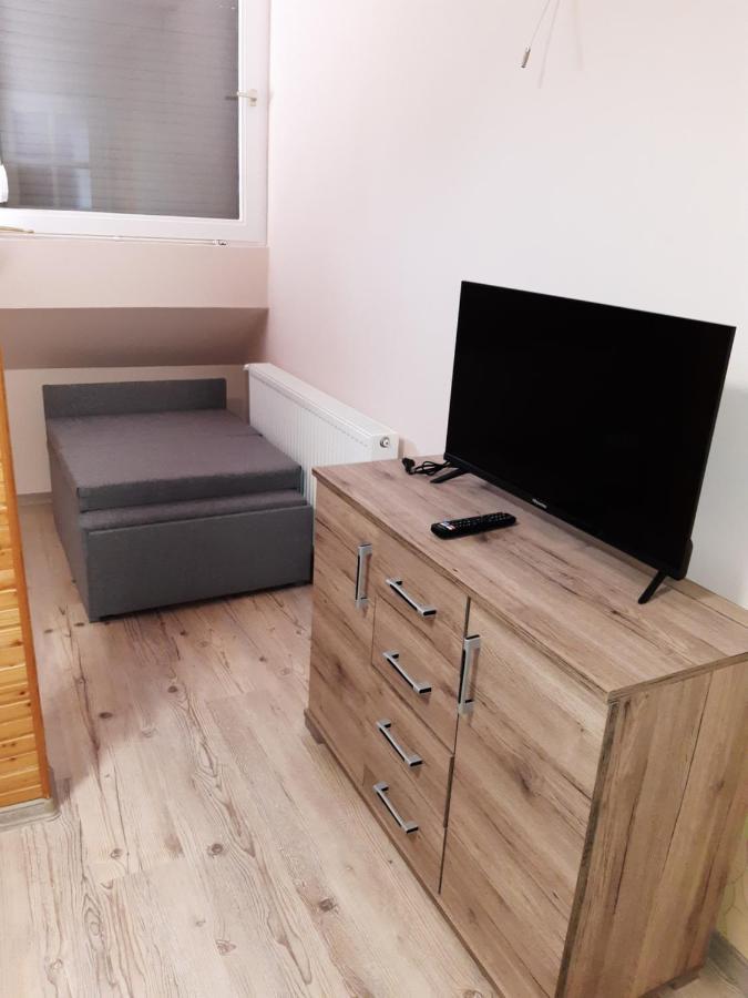 Boglarka Apartman Jula Exterior foto