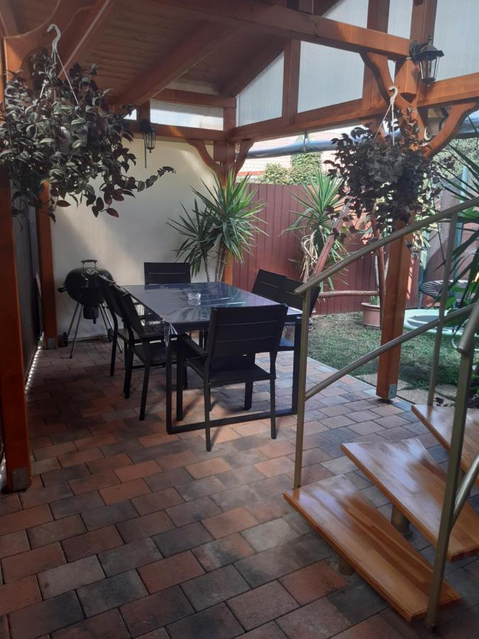 Boglarka Apartman Jula Exterior foto